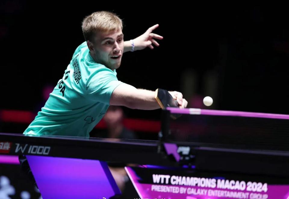 在这场激烈 在这场激烈