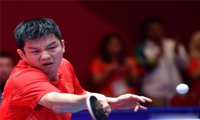 场上与球迷 场上与球迷