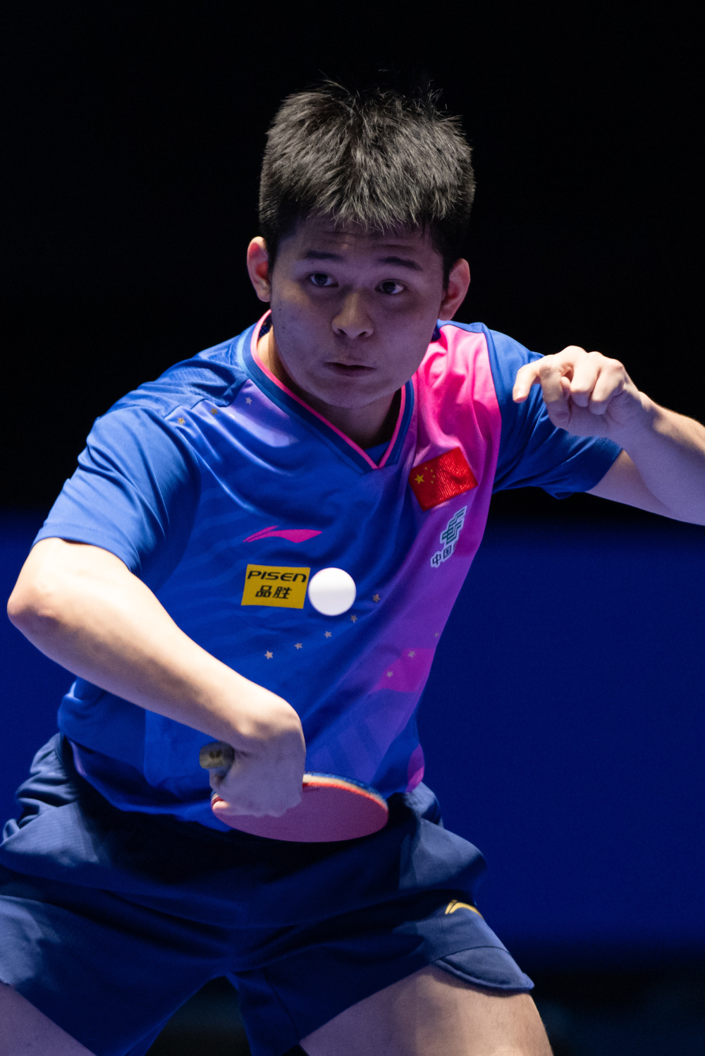 浓墨重彩的 浓墨重彩的